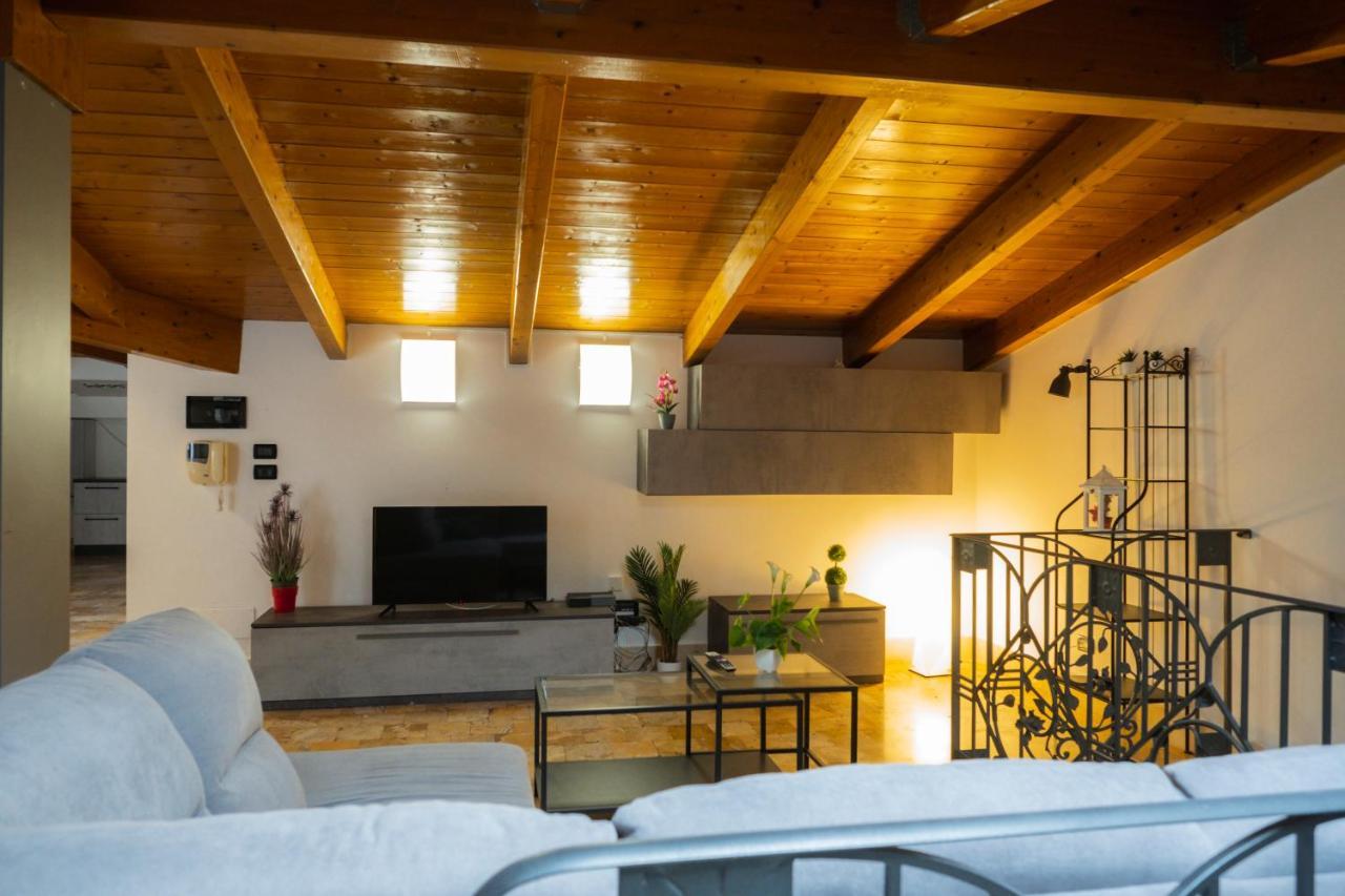 B&B Palazzo Storico Di Nicola Pescara Luaran gambar