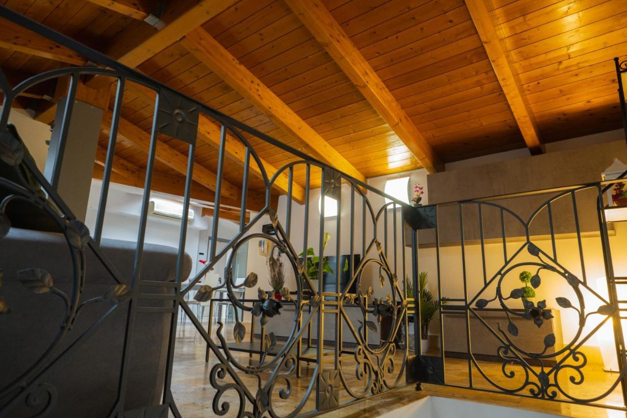 B&B Palazzo Storico Di Nicola Pescara Luaran gambar