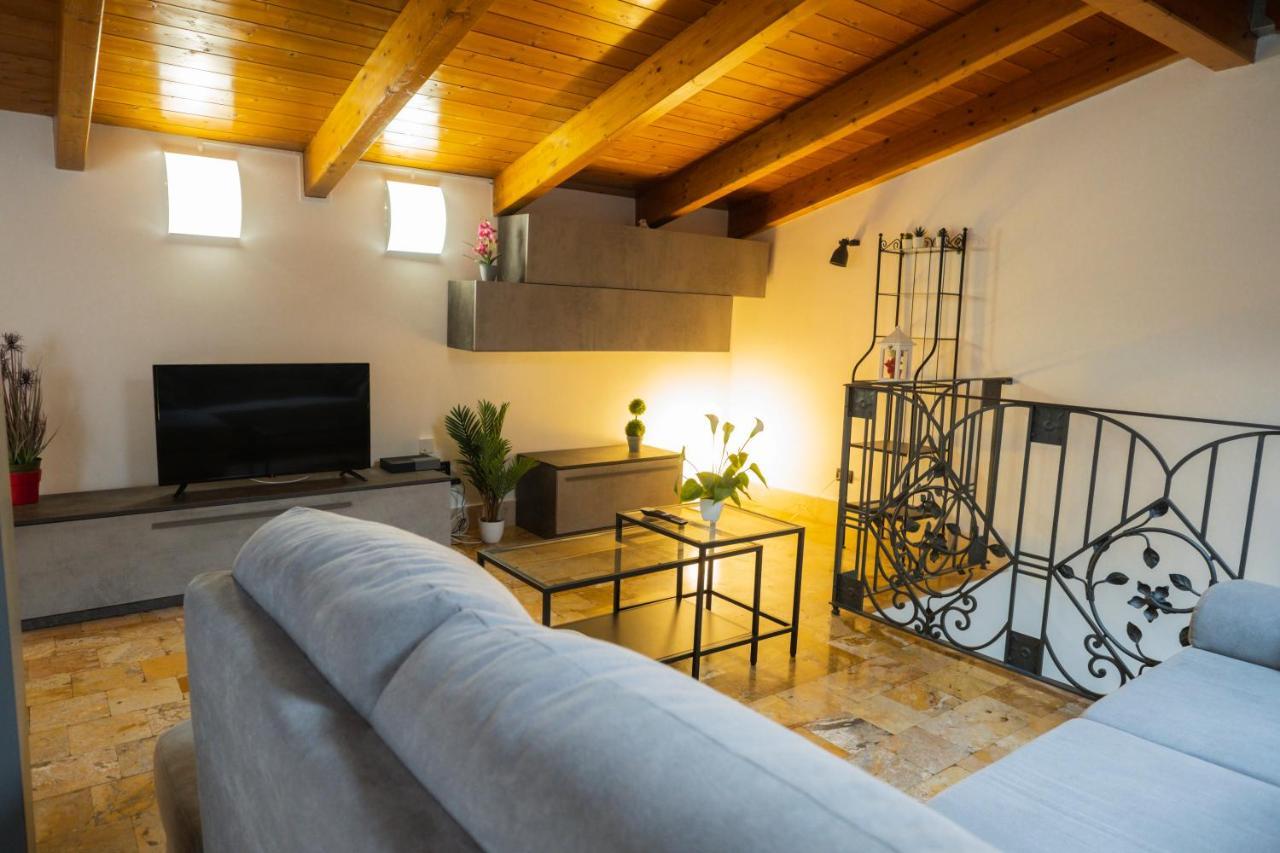 B&B Palazzo Storico Di Nicola Pescara Luaran gambar
